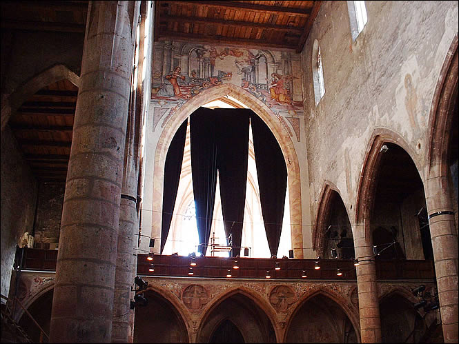 Vue de l'intérieur de l'église des dominicains
