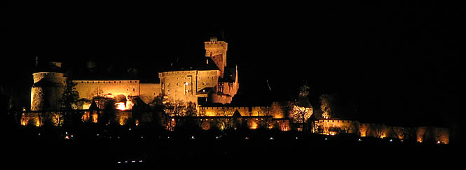 Le château du Haut Koenigsbourg de nuit