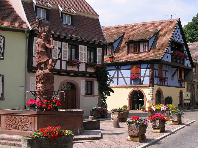 La place Schwendi de Kientzheim
