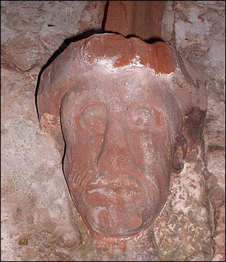 Masque anthropomorphique du château de Lichtenberg