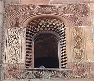 Fenêtre de l'abbaye de Marmoutier