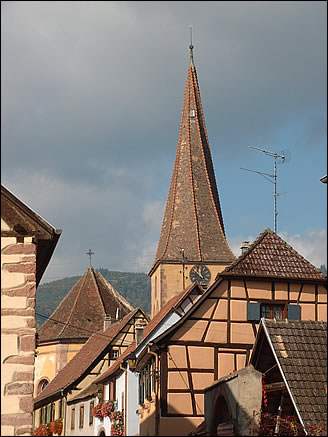 Le clocher vrillé de Niedermorschwih