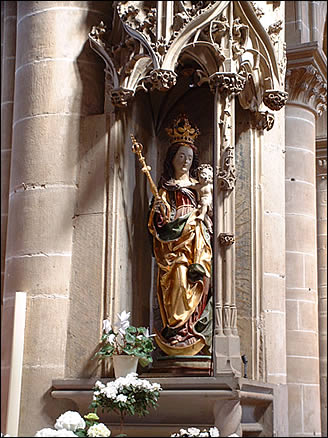Statue de la Vierge à Notre Dame de l'Assomption de Rouffach