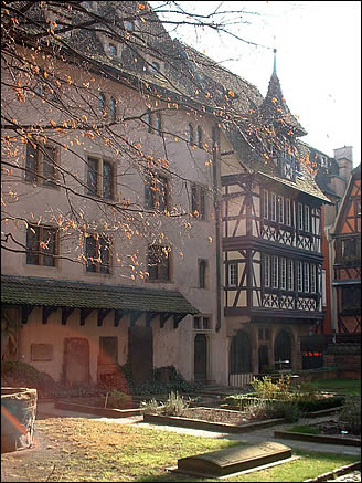 Le jardin du musée de l'oeuvre Notre Dame de Strasbourg