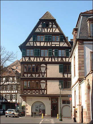 Maison de la place Saint Etienne à Strasbourg
