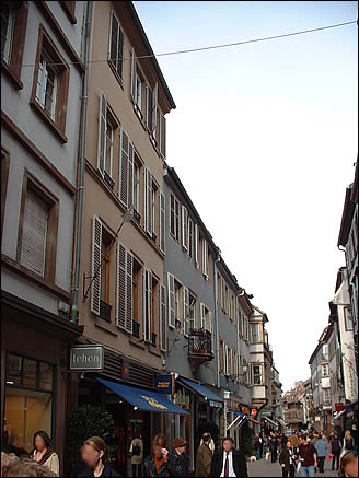 Rue des hallebardes à Strasbourg